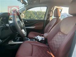 نیسان نەڤارا